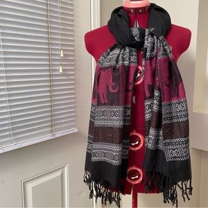 Pashmina women scarf/ wrap black, grey, pink Elephant print. Used. Missing label